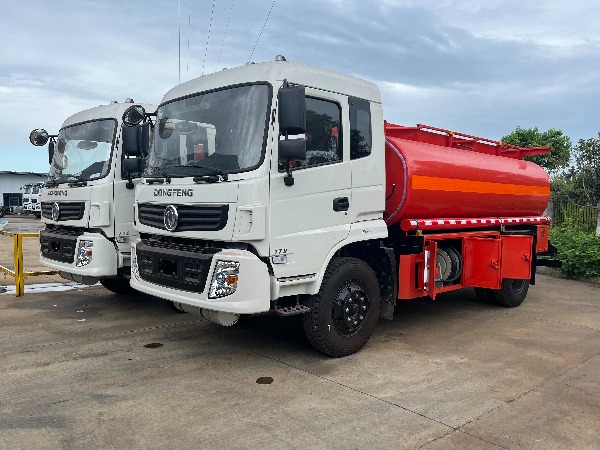 10000L DONGFENG fuel refueling tank truck