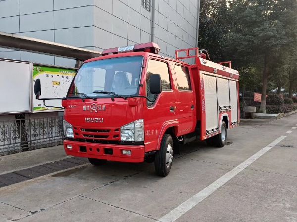 4x2 ISUZU Fire Fighting Truck