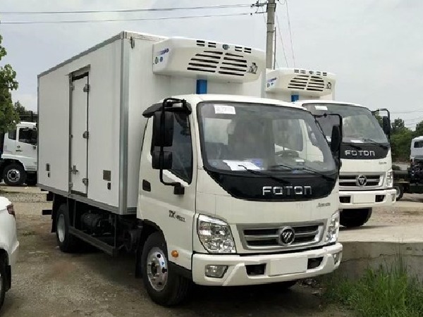 4x2 FOTAN Refrigerated Truck