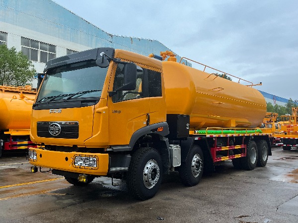 8x4 FAW Vacuum Sewage Suction Truck Sanitation Truck