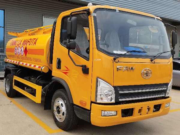 East Africa Exportation China Automotive FAW 4x2 6CBM Fuel Dispensing Tank Truck